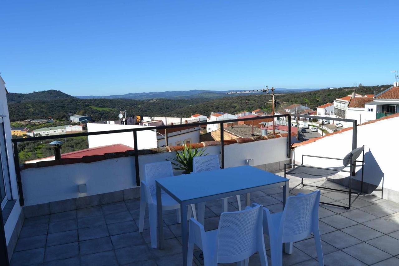 Willa La Martela De Fuentes Casa De Diseno Rural Fuentes de León Zewnętrze zdjęcie