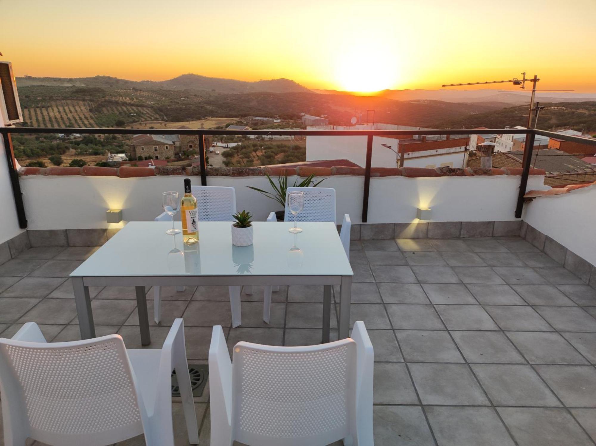 Willa La Martela De Fuentes Casa De Diseno Rural Fuentes de León Zewnętrze zdjęcie